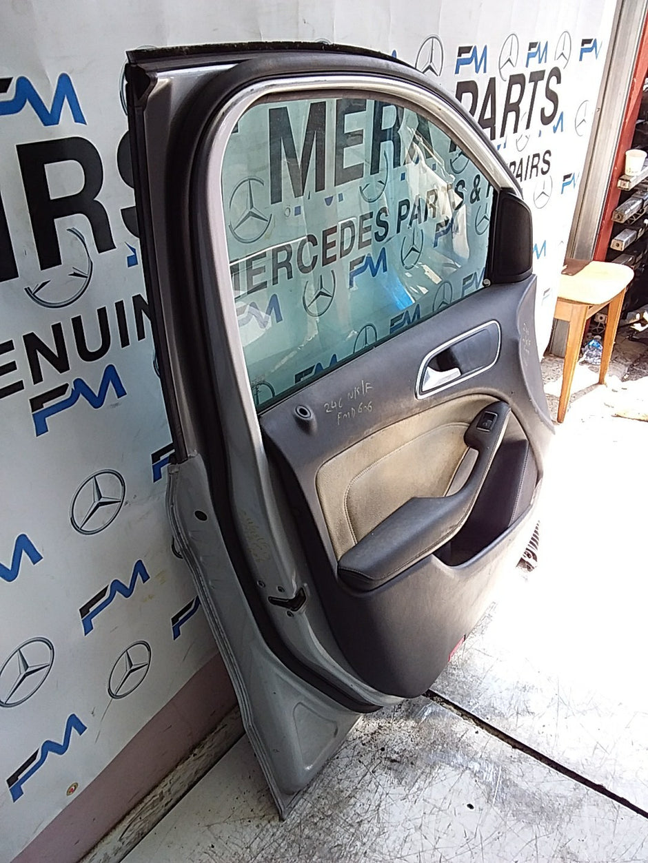 MERCEDES B-CLS W246  PASSENGER FRONT DOOR NSF SILVER 2012-2019  FMD606