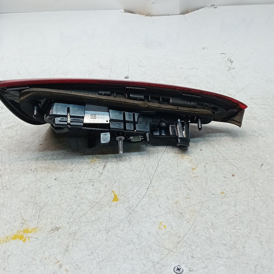 MERCEDES A-CLASS W177 DRIVER RIGHT OS REAR INNER TAIL LIGHT A1779062000 FMT227