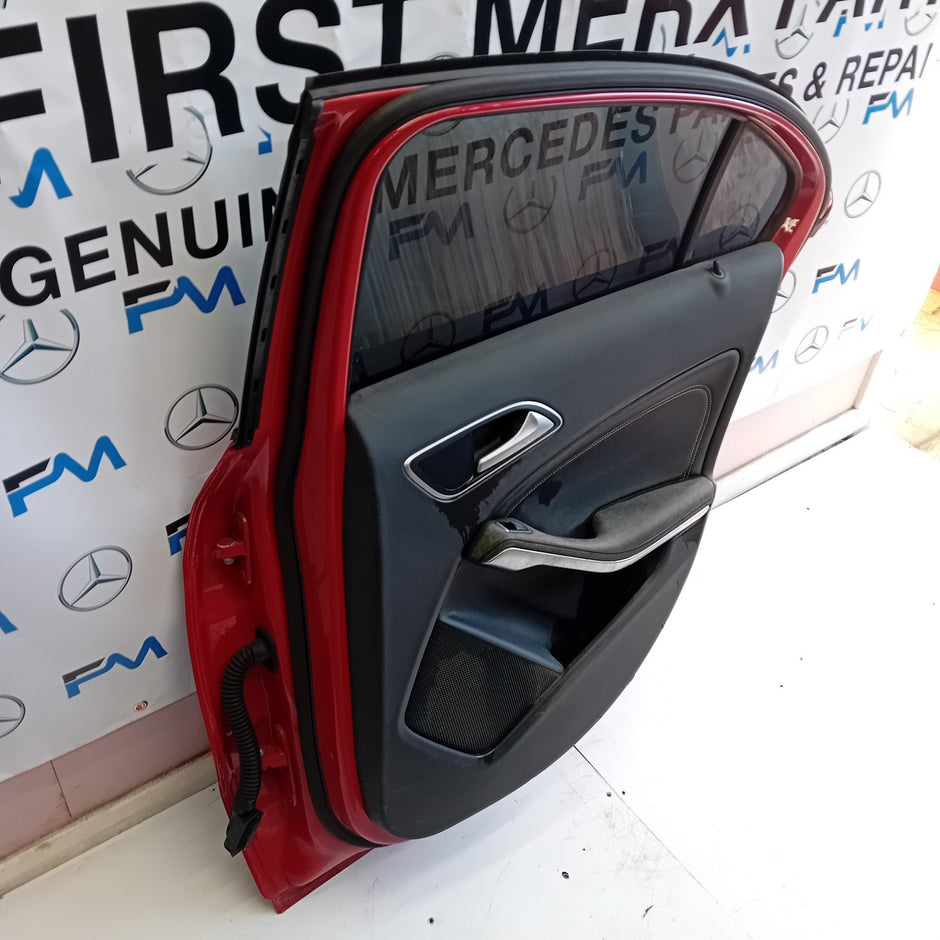 MERCEDES BENZ A-CLASS  DRIVER SIDE REAR DOOR ( OFF SIDE REAR ) FM08