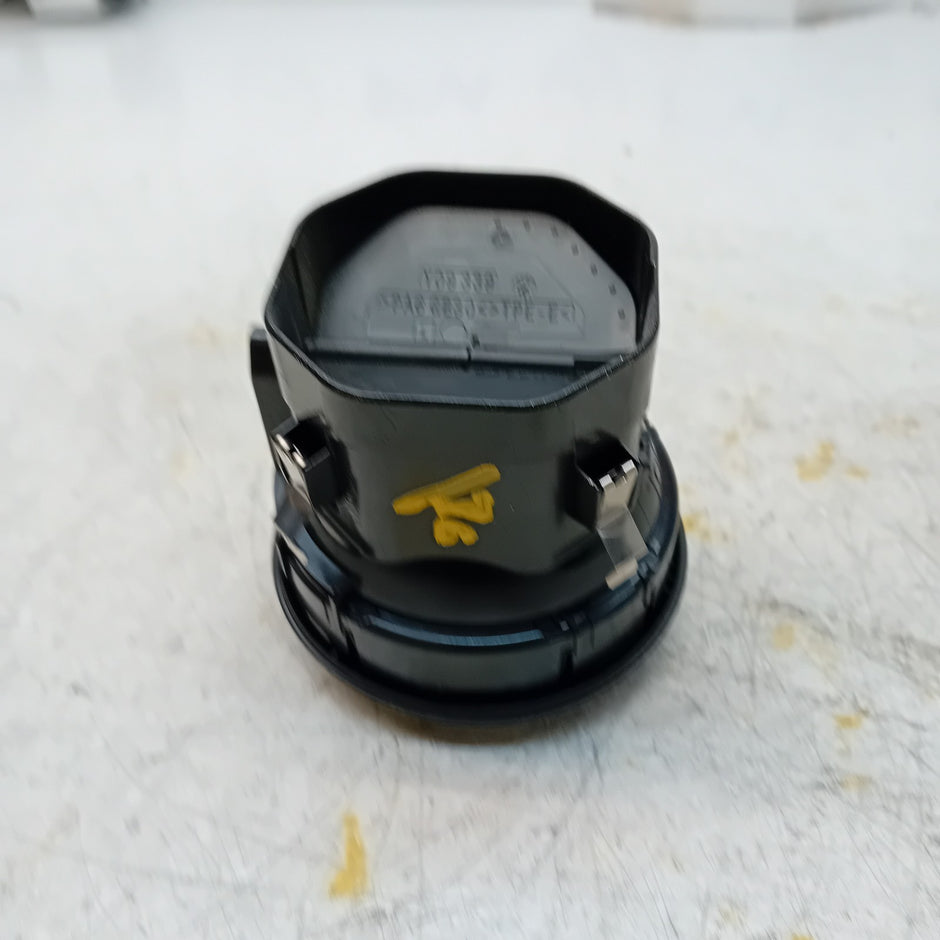 MERCEDES BENZ A-CLASS W176 DASHBOARD AIR VENT 2015 A1768300354 FM001493