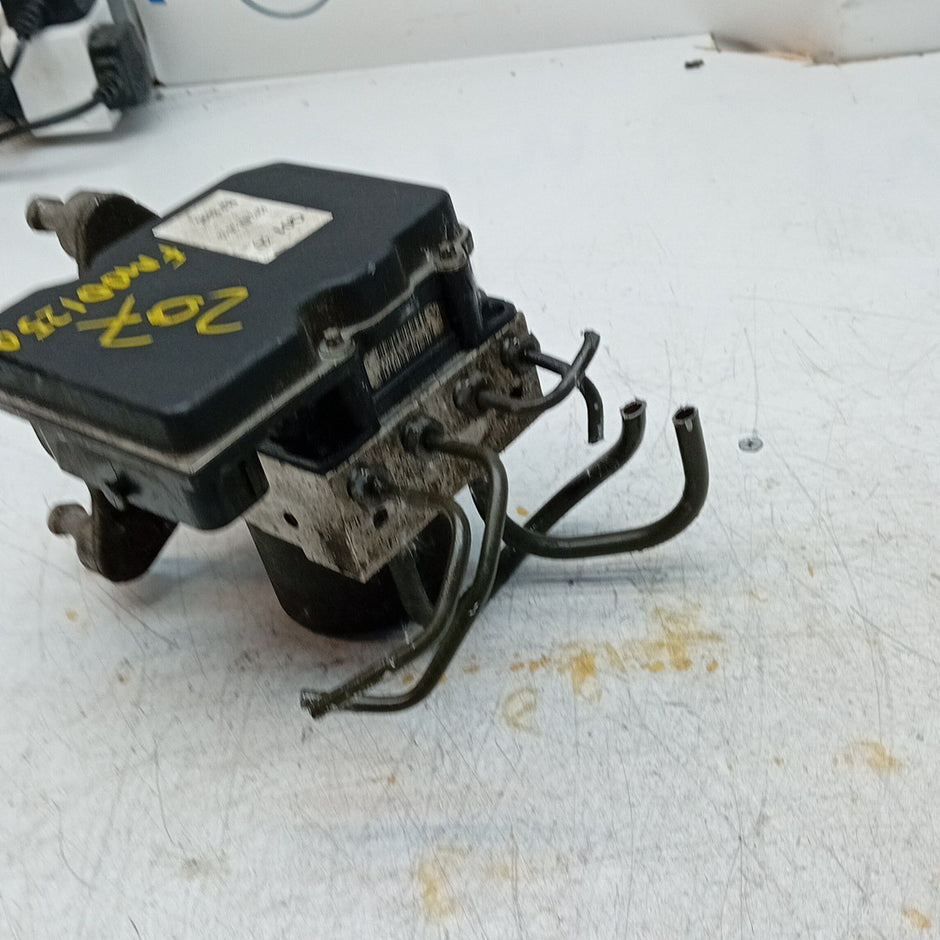 MERCEDES BENZ E-CLASS W207 ABS PUMP MODULE CONTROL UNIT A2124313512 FM001250