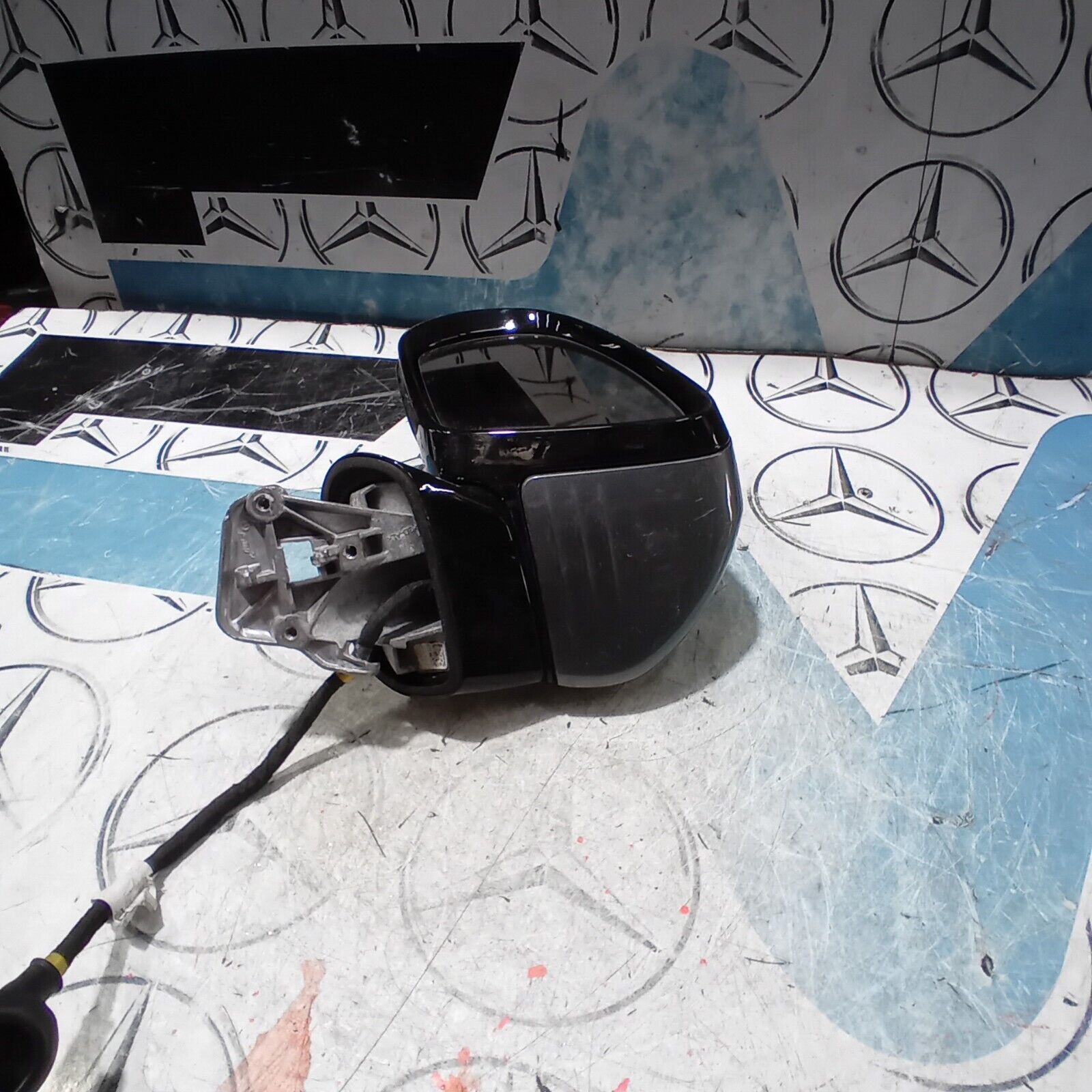 2017/2023MERCEDES BENZ E-CLASS W238 COUPE PASSENGER SIDE WING MIRROR A2388101300