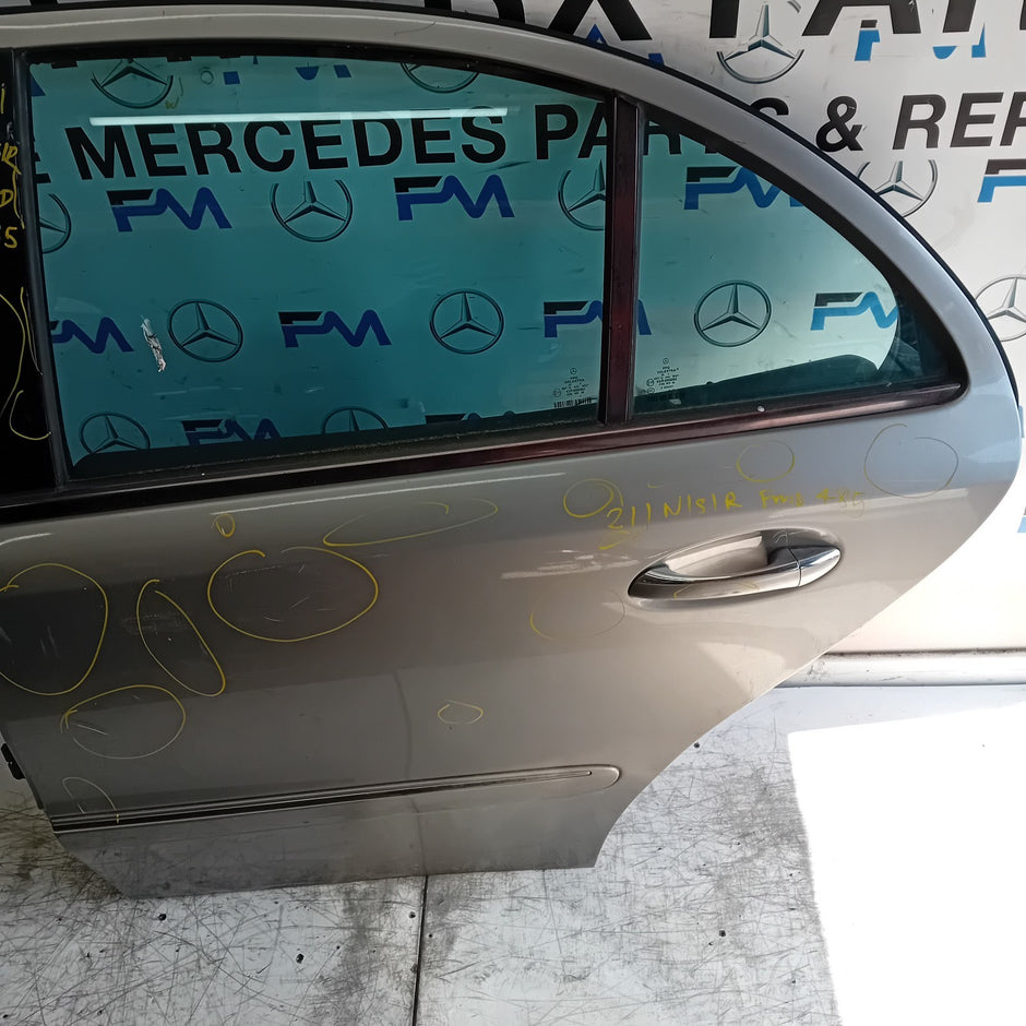 MERCEDES BENZ  E-CLASS W212 PASSENGER REAR DOOR NSR  2016 COMPLETE FMD485