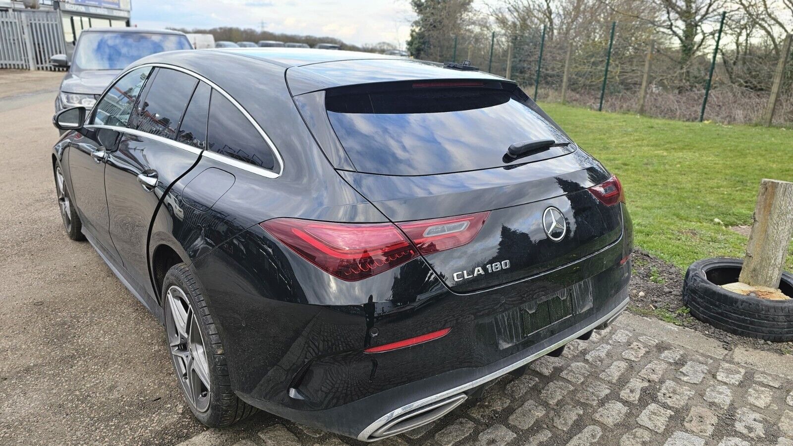 MERCEDES BENZ CLA W118 COUPE - BREAKING / FRONT BUMPER AND WINGS