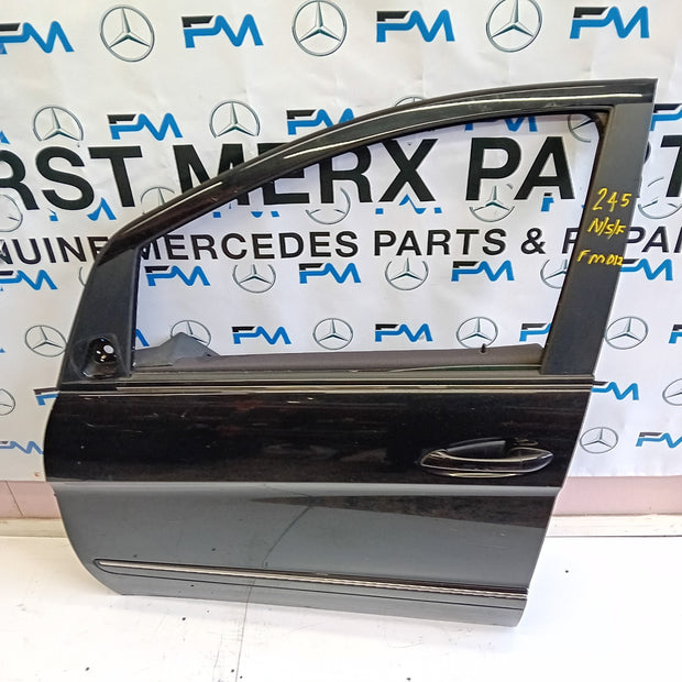 MERCEDES BENZ B CLASS W245 PASSENGER SIDE REAR DOOR ( NEAR SIDE REAR ) FM012