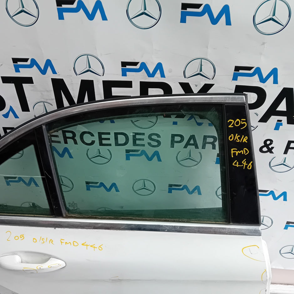 MERCEDES C-CLASS W205 DRIVER REAR DOOR OSR WHITE 2014 ON COMPLETE FMD446