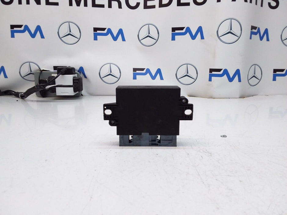 MERCEDES C-CLASS W205 PARKING DISTANCE SENSOR MODULE A0009003806 FM00456 2014