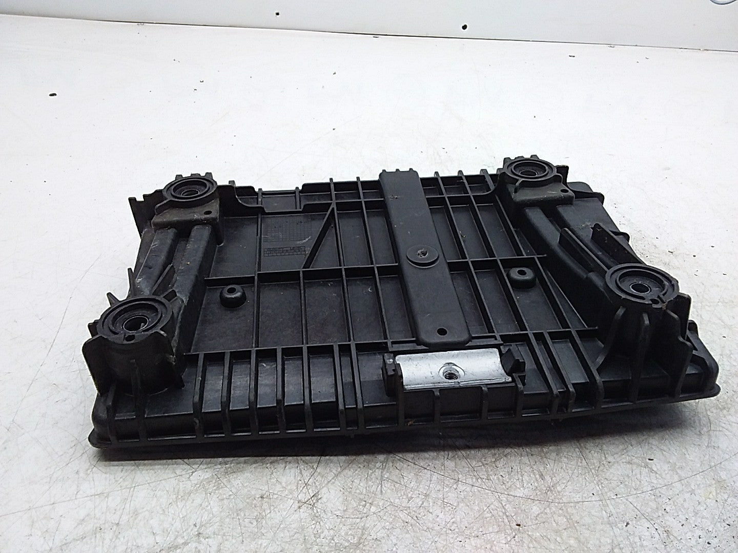 MERCEDES BENZ C-CLASS W205 BATTERY TRAY COVER  A2056200118 FMR210