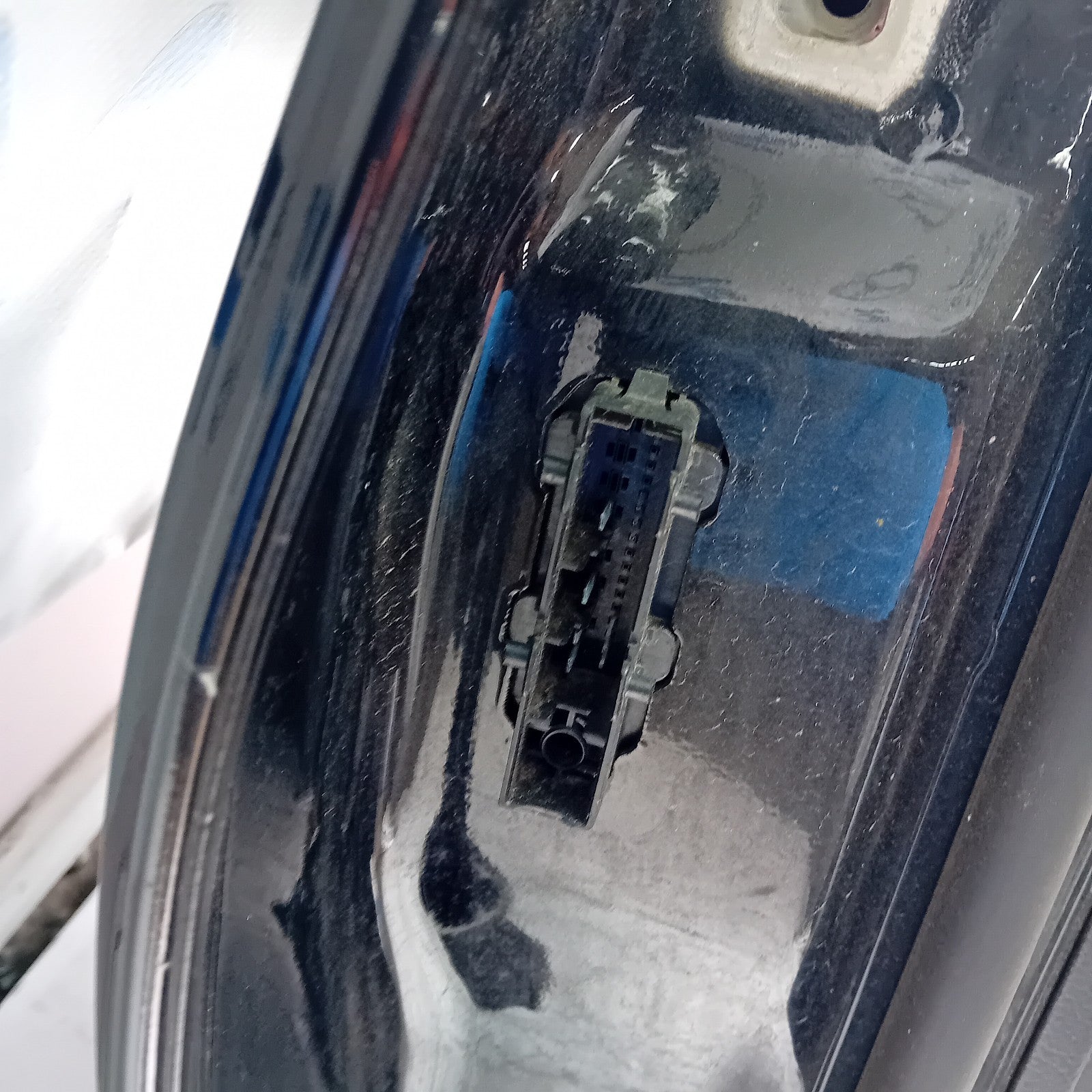 MERCEDES C-CLASS W205 SALOON DRIVER REAR DOOR OSR BLACK 2014 ON COMPLETE FMD194