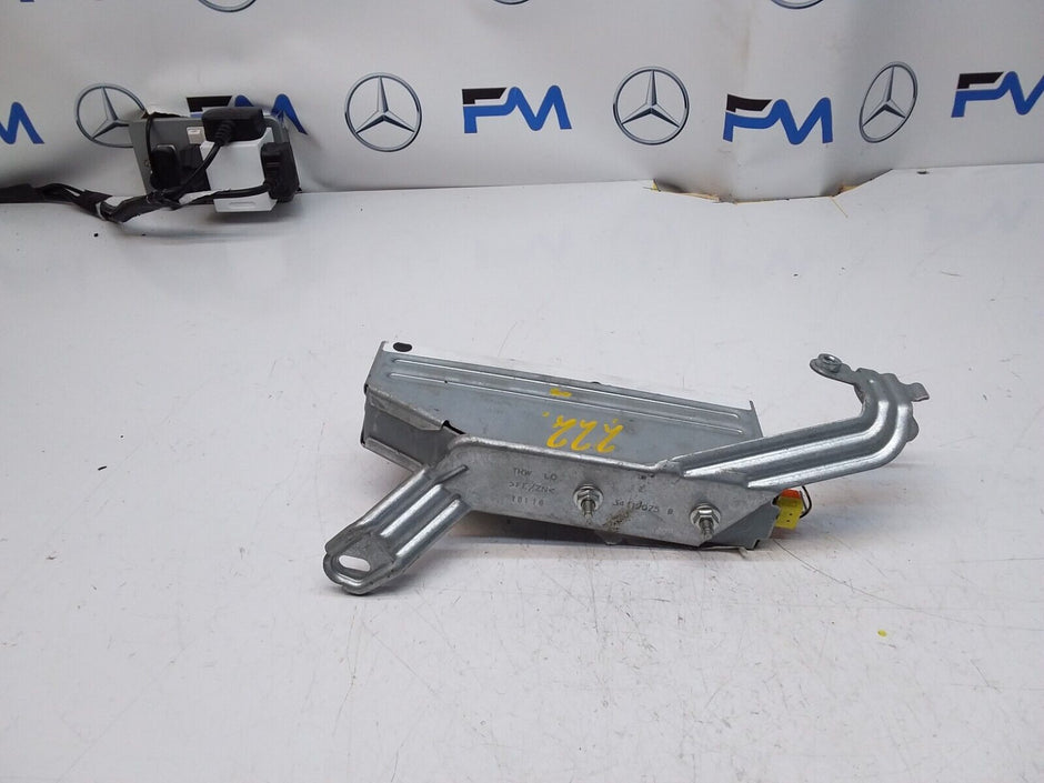 MERCEDES  S-CLASS W222 PASSENGER REAR SIDE  AIRBAG MODULE A2228604302 FM00464