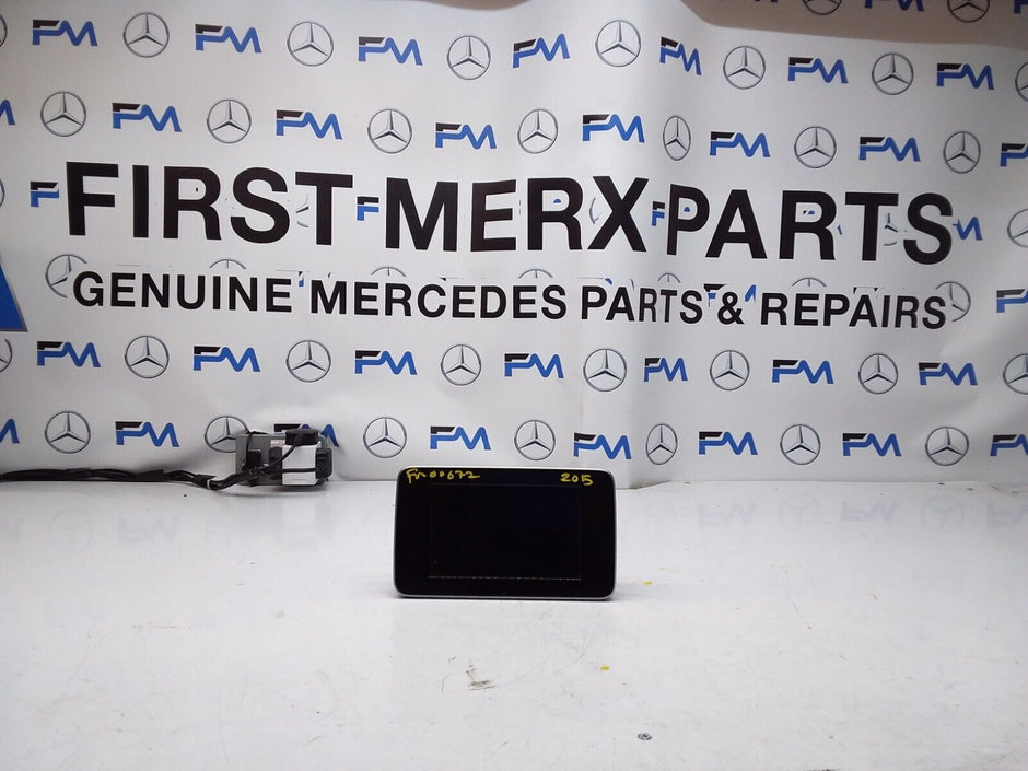 MERCEDES C-CLASS W205 2017 SAT NAV MULTIMEDIA SCREEN A2059004113 FM00672