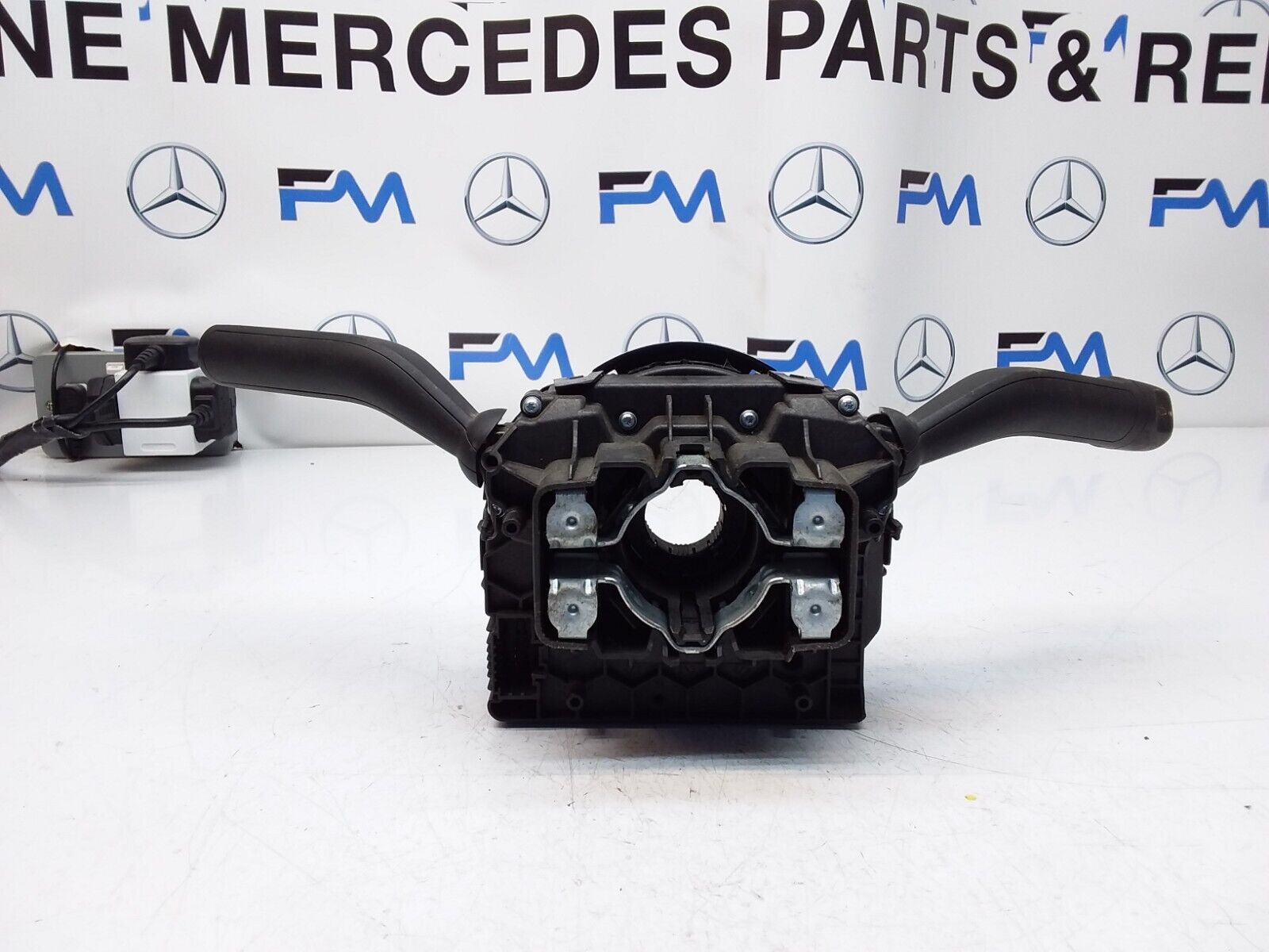 Mercedes  A-CLASS W177 INDICATOR/WIPER GEAR SELECT + SQUIB 10139371 2020 FM00529