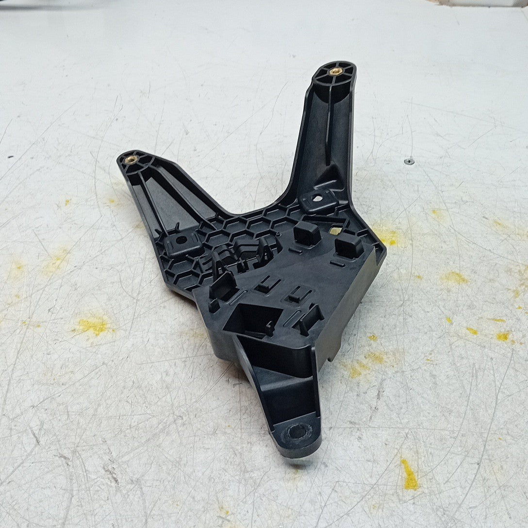 MERCEDES E-CLASS TAILGATE CONTROL MODULE BRACKET W213 A2135451340 2016 FM001320