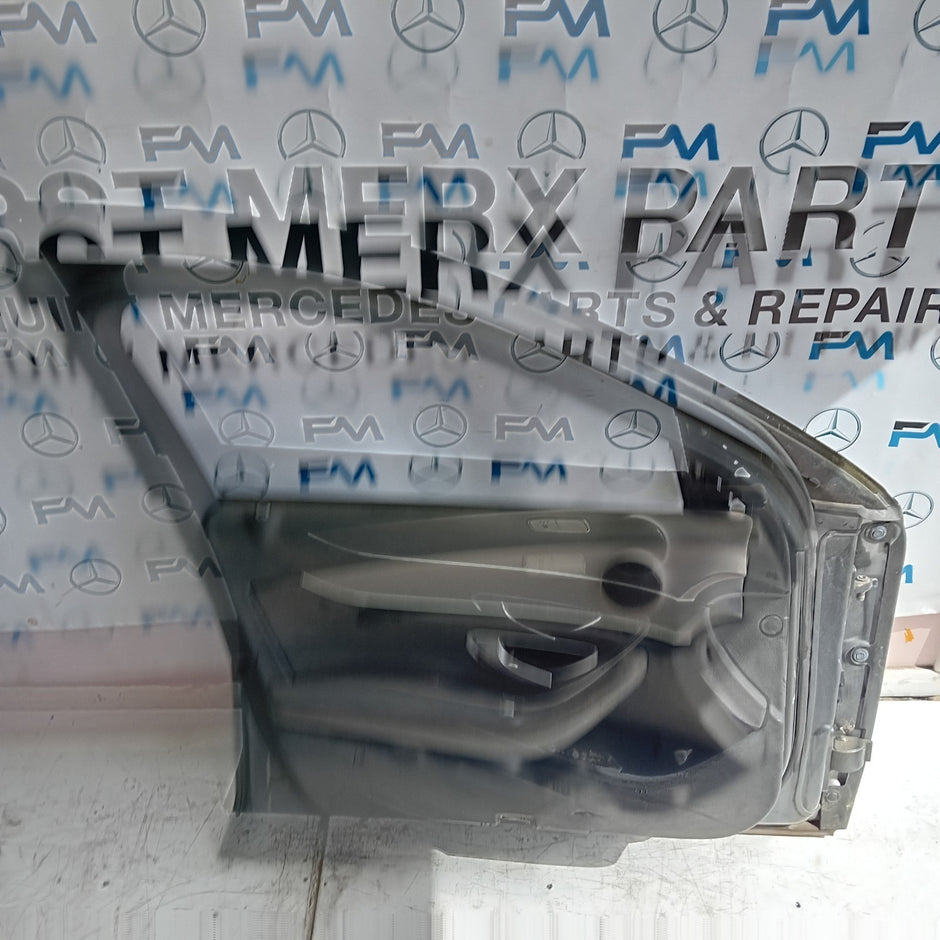 MERCEDES BENZ R-CLASS W213 PASSENGER SIDE FRINT DOOR N/S/F GREY FMD124