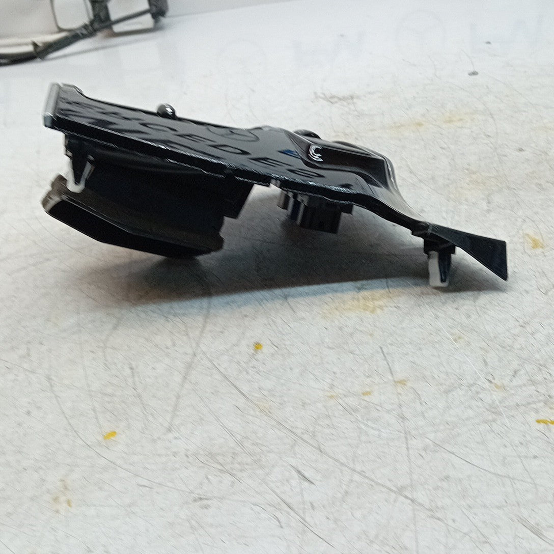 MITSUBISHI OUTLANDER MK3 DASHBOARD AIR VENT + SWITCH 8030A202 FM001612
