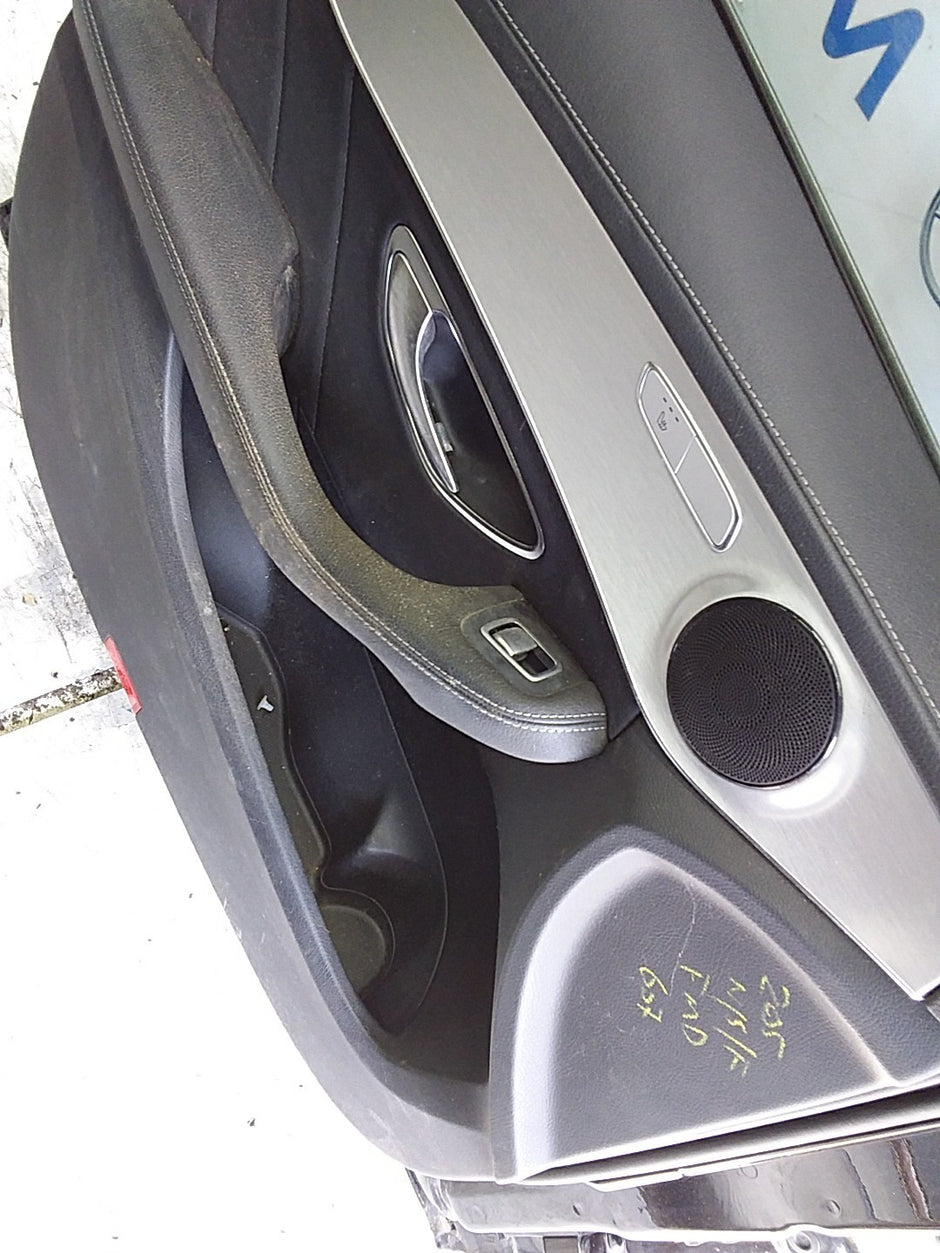 MERCEDES C-CLS W205 SLN PASSENGER FRONT DOOR NSF BLACK 2014-21 COMPLETE FMD607