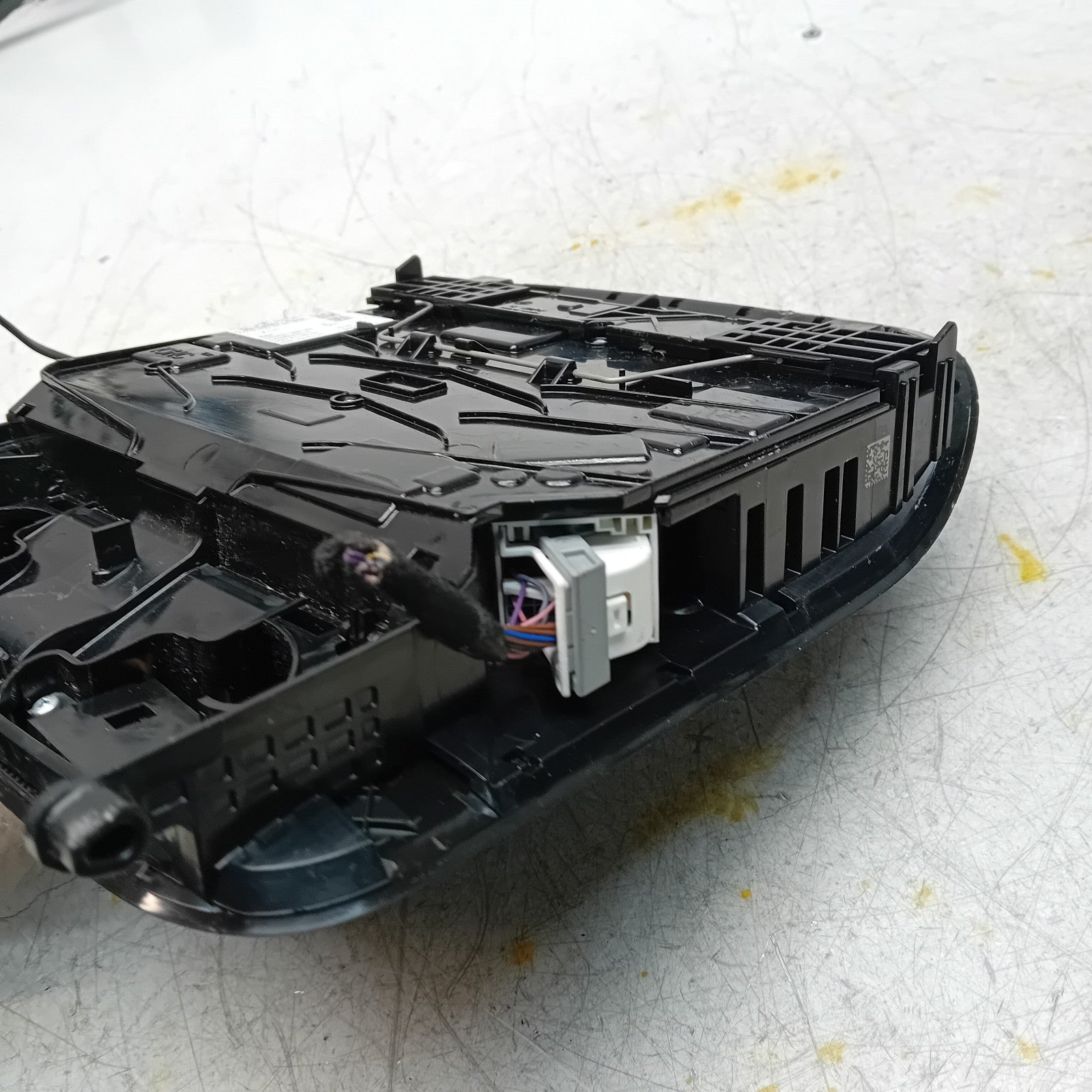 MERCEDES BENZ  C-CLASS W206 MHEV INTERIOR LIGHT A0009002445 FM001473