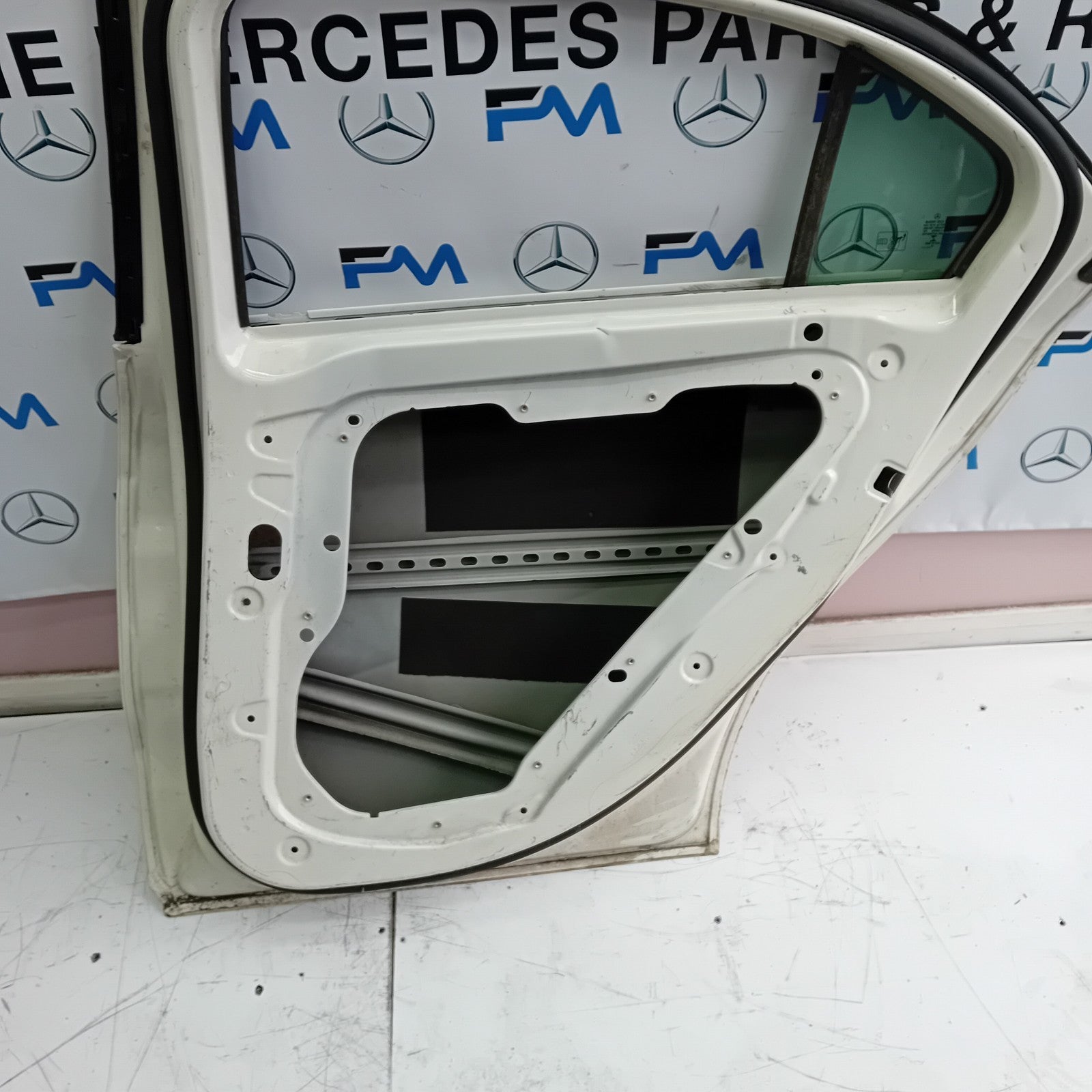MERCEDES BENZ A-CLASS W176 DRIVER SIDE REAR DOOR O/S/R INCOMPLETE WHITE FMD29 
