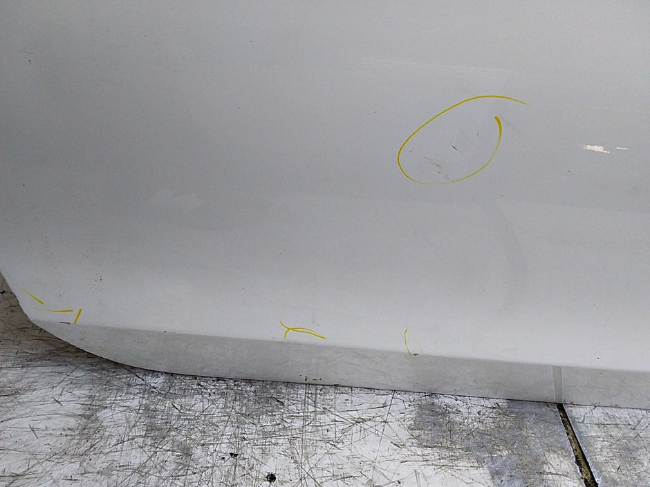 MERCEDES C-CLS C205  PASSENGER FRONT DOOR OSF WHITE 2016 ONWARDS COMPLETE FMD614