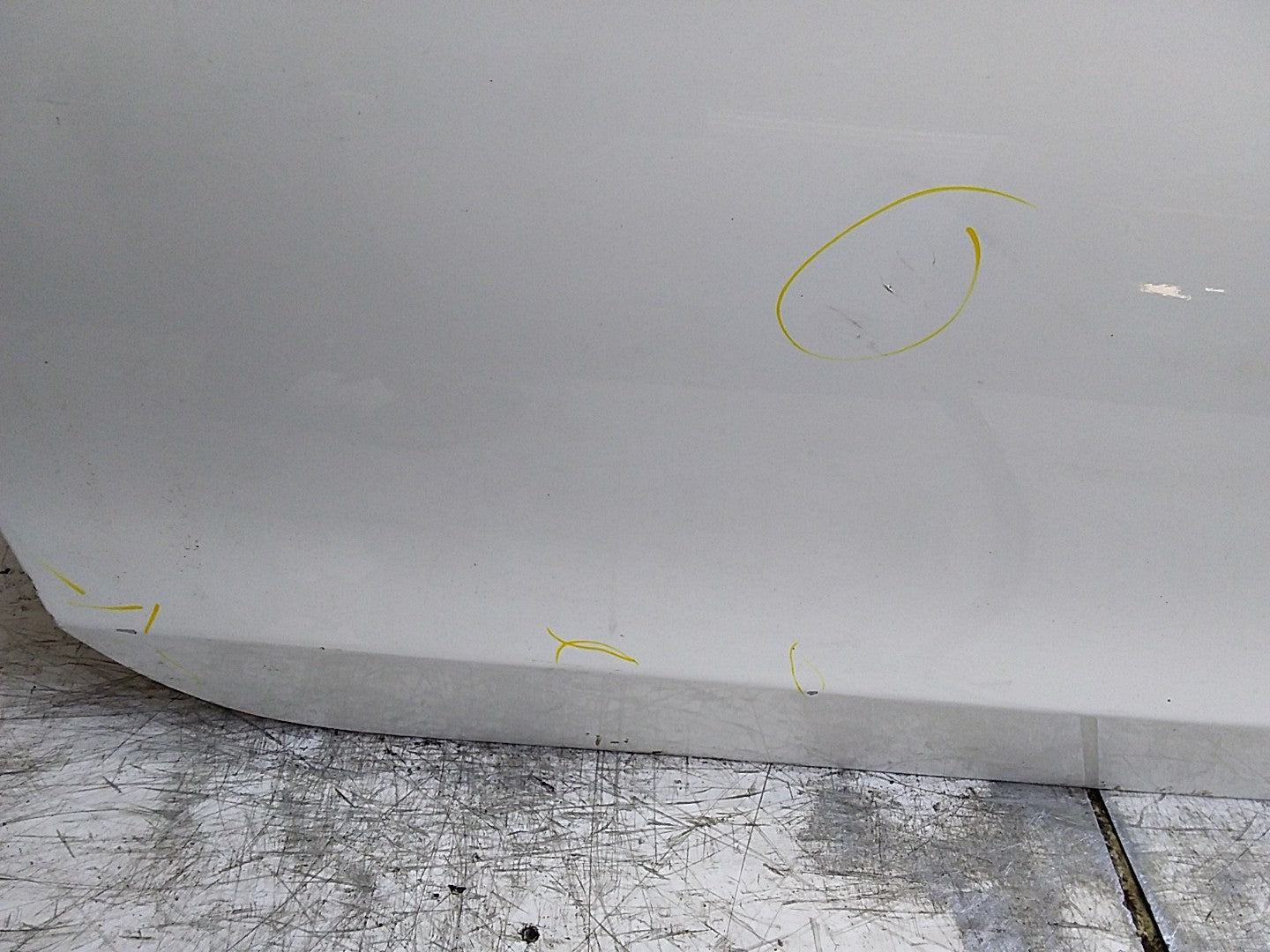 MERCEDES C-CLS C205  PASSENGER FRONT DOOR OSF WHITE 2016 ONWARDS COMPLETE FMD614