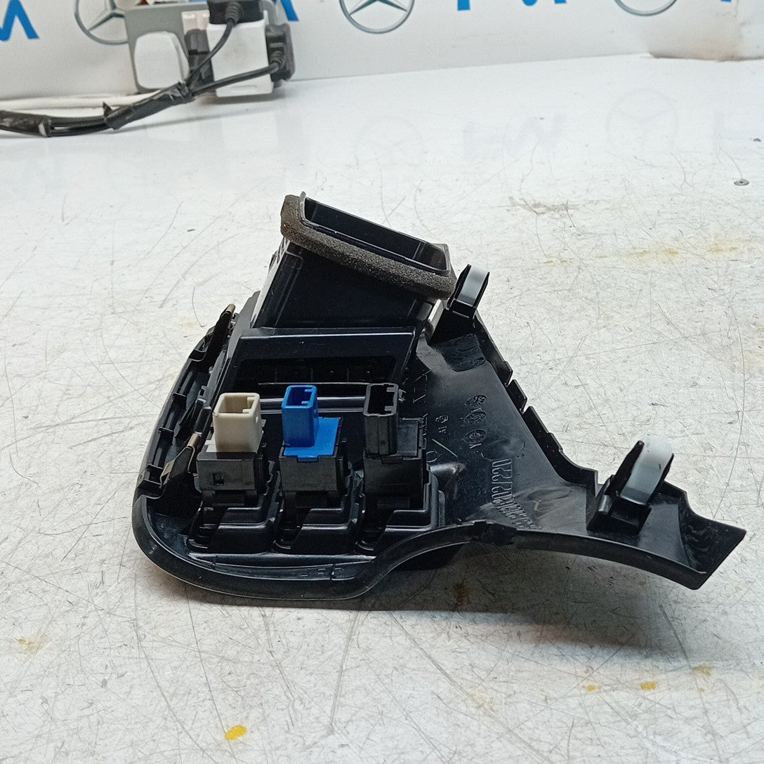 MITSUBISHI OUTLANDER MK3 DASHBOARD AIR VENT + SWITCH 8030A202 FM001612