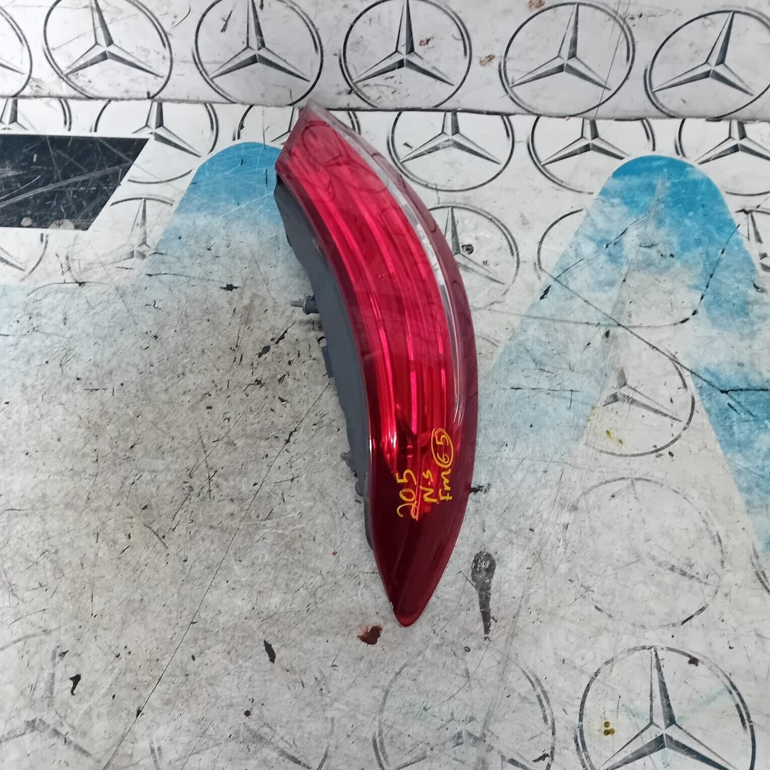 MERCEDES BENZ C-CLASS COUPE W205 PASSENGER SIDE REAR TAIL LIGHT A2059066300