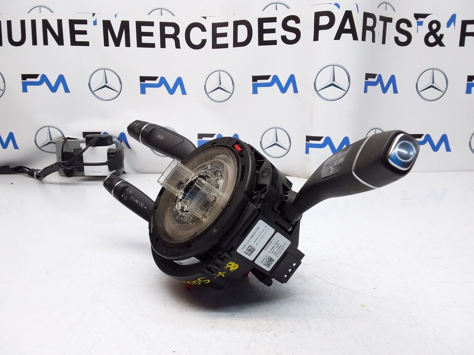 Mercedes E CLASS W212 INDICATOR/WIPER GEAR SELECT + SQUIB  2013 FM00578