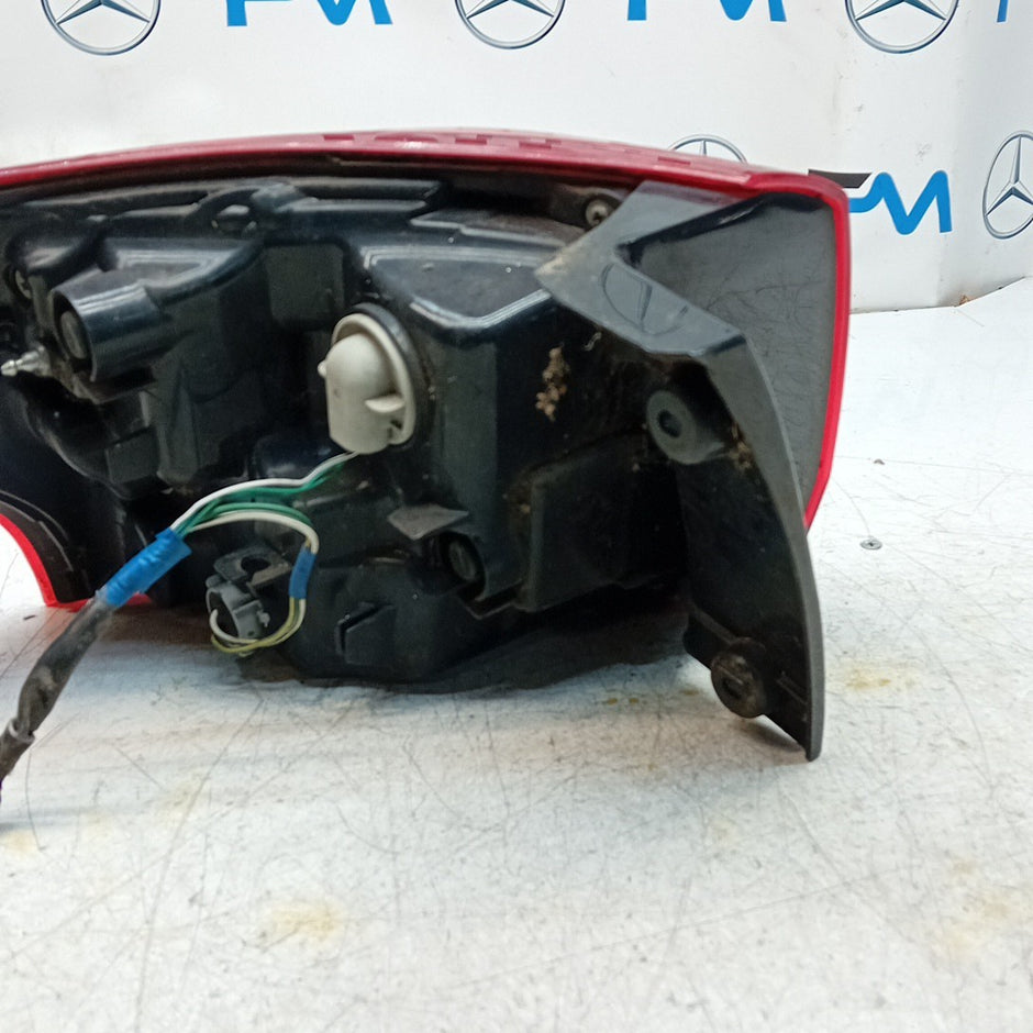MITSUBISHI OUTLANDER MK3 DRIVER REAR OUTER TAIL LIGHT OSR 2014 FMT316