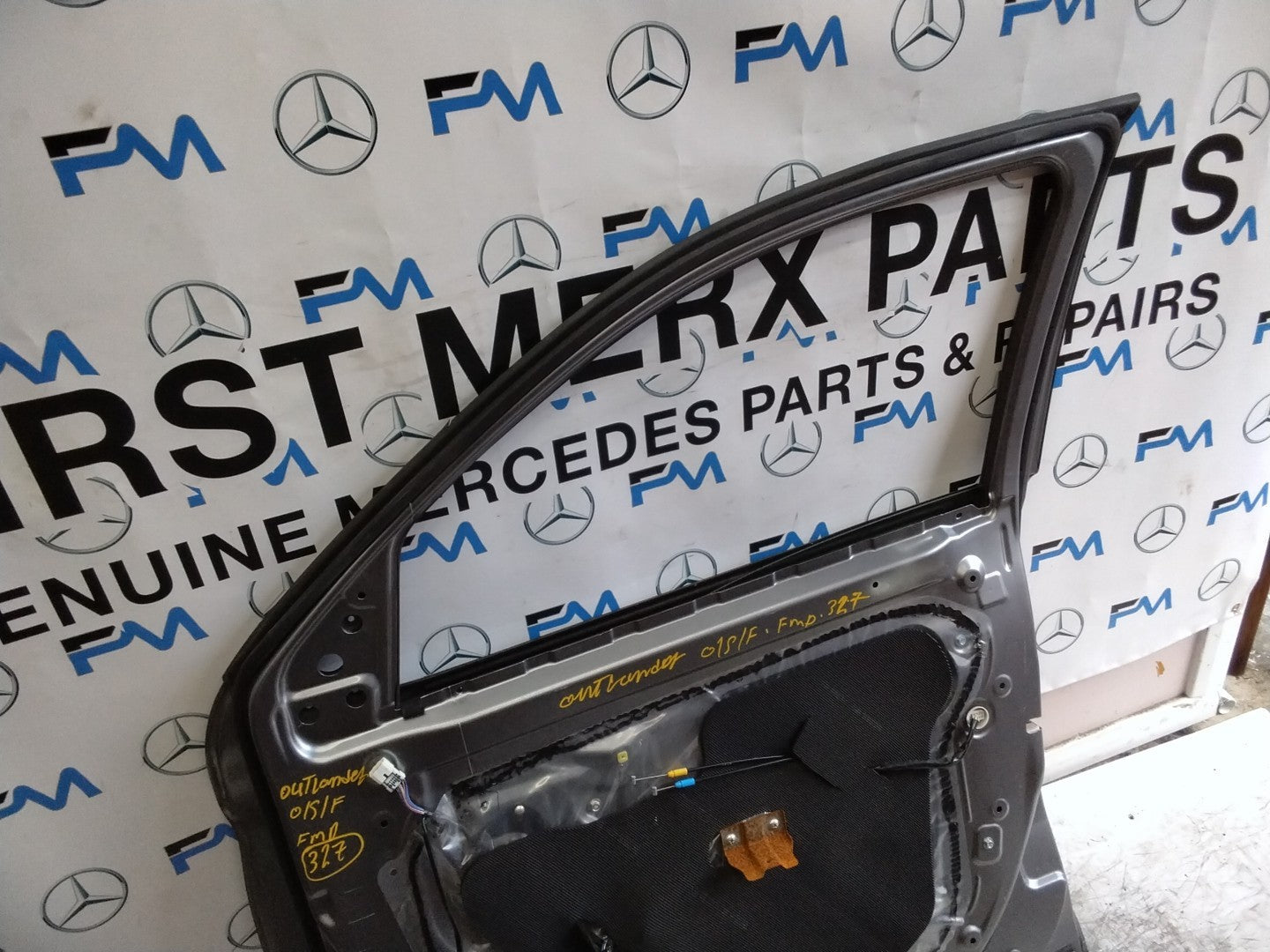 MITSUBISHI OUTLANDER MK3 DRIVER FRONT DOOR OSF GREY 2013 ON  FMD327