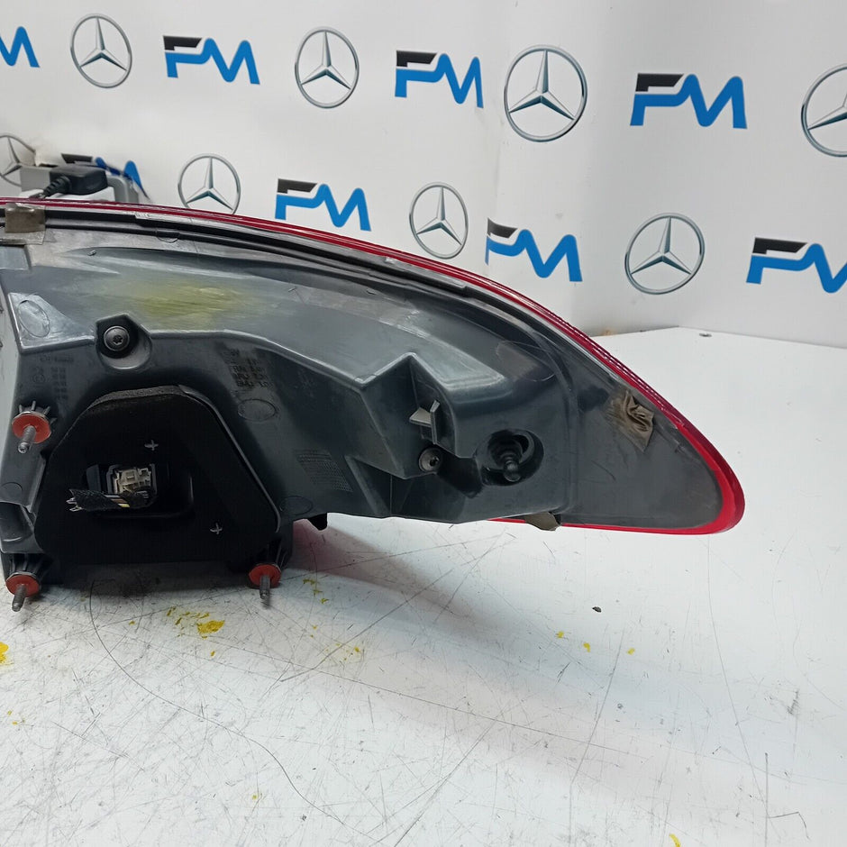 MERCEDES C-CLASS W205 COUPE 2014 REAR PASSENGER N/S TAIL LIGHT A2059065100 FMT44