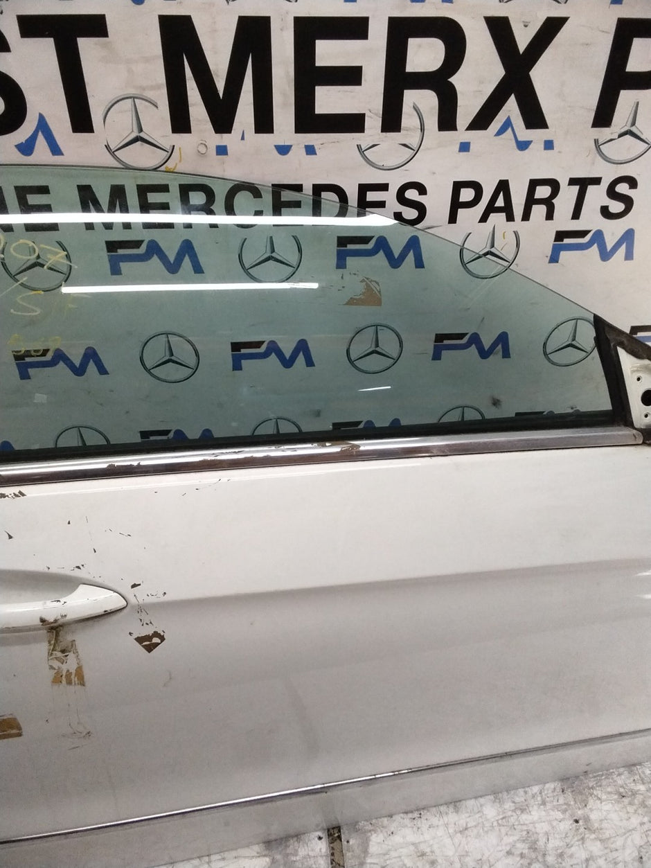 MERCEDES E-CLASS W207  DRIVER FRONT DOOR OSF WHITE 2009-16 COMPLETE FMD569