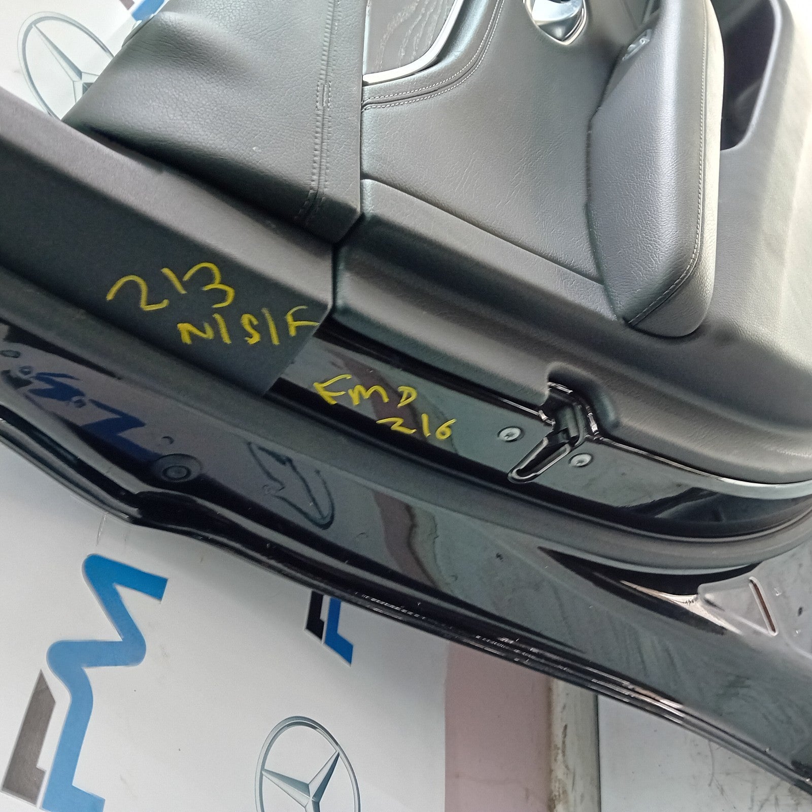 MERCEDES E-CLASS W213 SLN PASSENGER FRONT DOOR NSF BLACK 2016 ON COMPLETE FMD216
