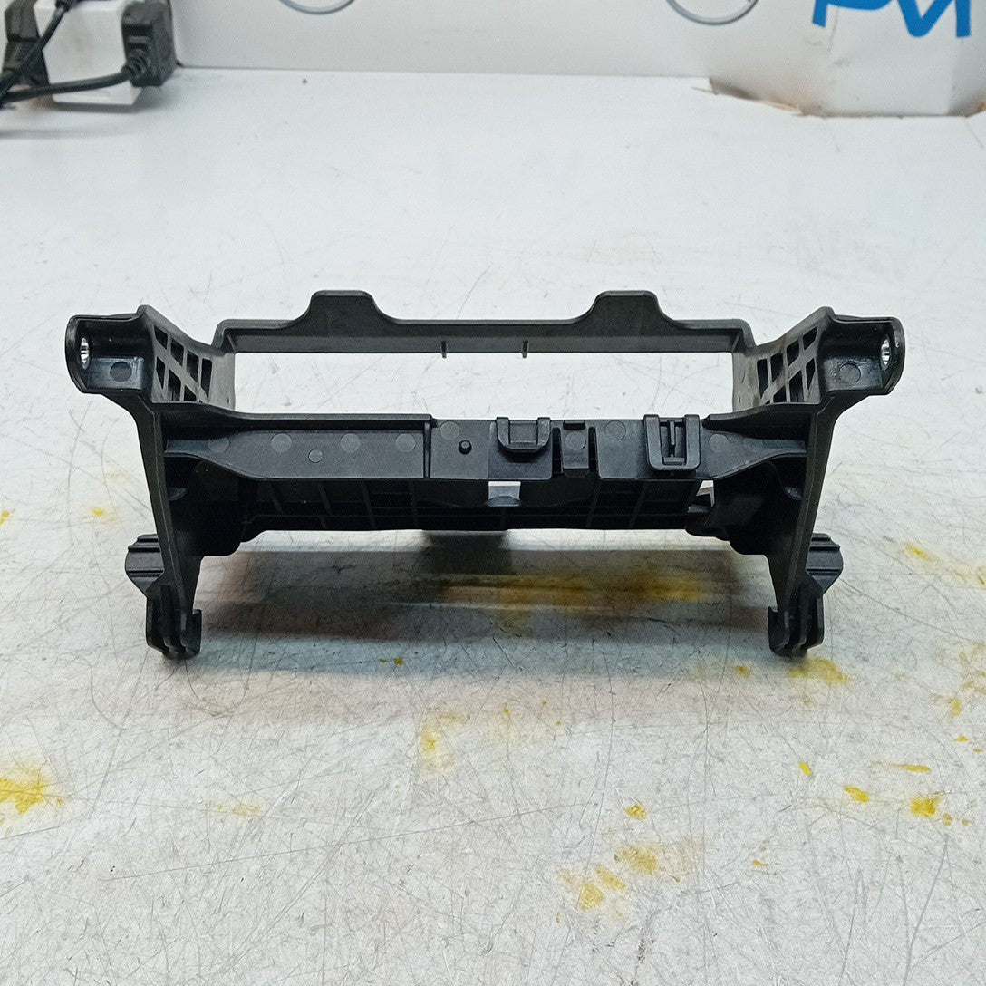 MERCEDES BENZ E-CLASS W213 RADIO STEREO HEAD UNIT BRACKET A2135455900  FM001310