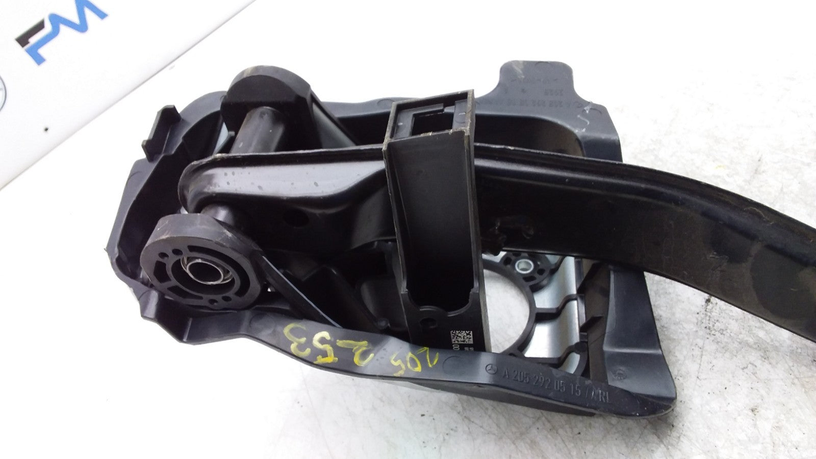 MERCEDES BENZ  C-CLASS W205 AMG BRAKE PEDAL SYSTEM A2052920107 FMR434