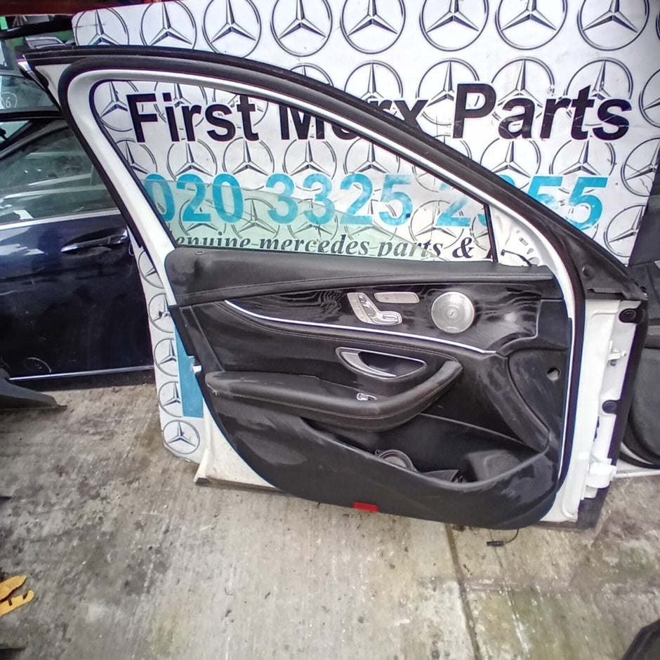 MERCEDES BENZ E-CLASS  W213  PASSENGER SIDE FRONT ( NEAR SIDE FRONT )