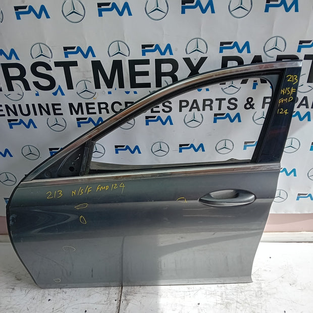 MERCEDES BENZ R-CLASS W213 PASSENGER SIDE FRINT DOOR N/S/F GREY FMD124