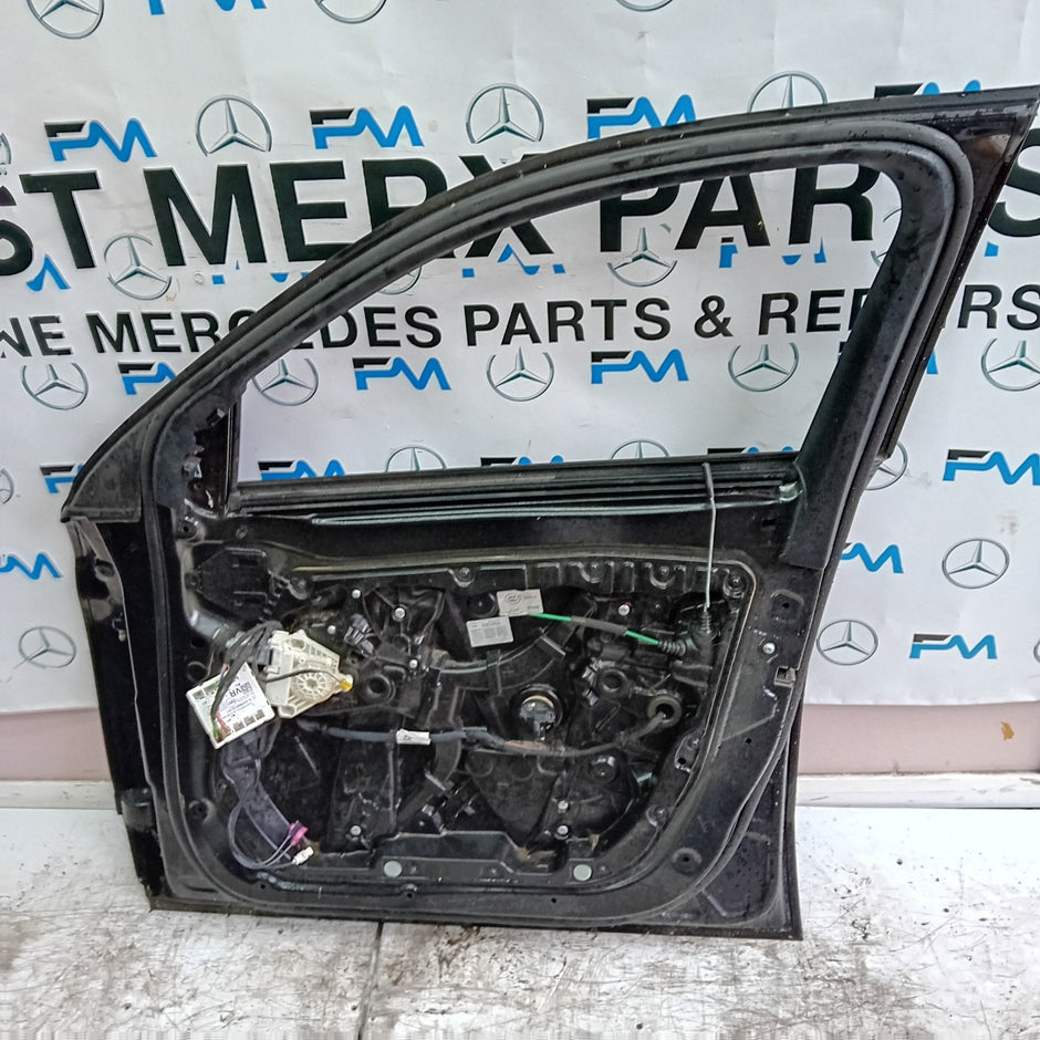 MERCEDES GLC X253 DRIVER FRONT DOOR OSF BLACK 2016 ON COMPLETE FMD251