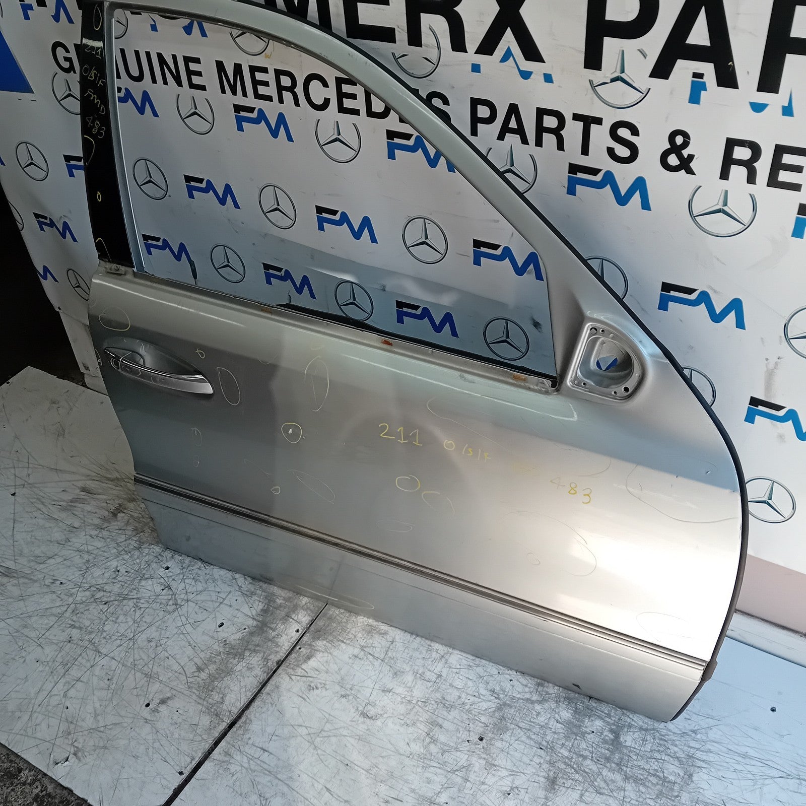MERCEDES BENZ  E-CLASS W212 DRIVER FRONT DOOR OSF SILVER 2013  FMD483