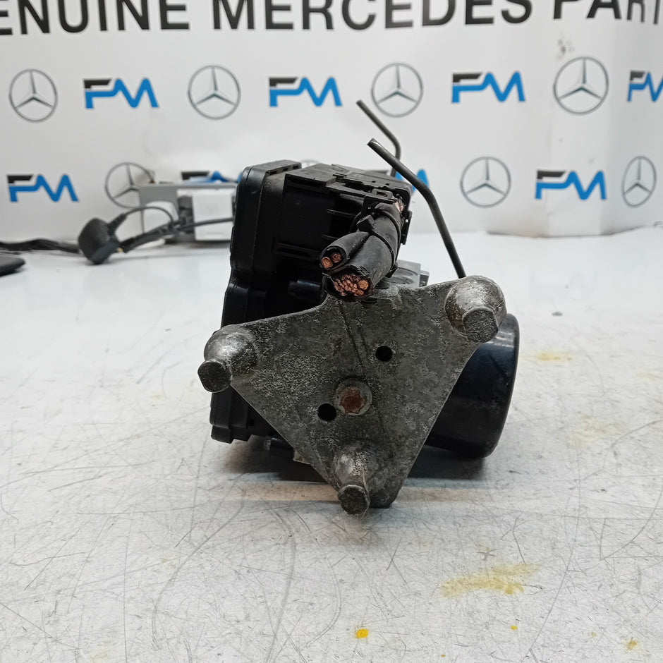 MERCEDES BENZ C-C-CLASS W204 ABS PUMP CONTROL MODULE UNIT A1729011400 FM001462