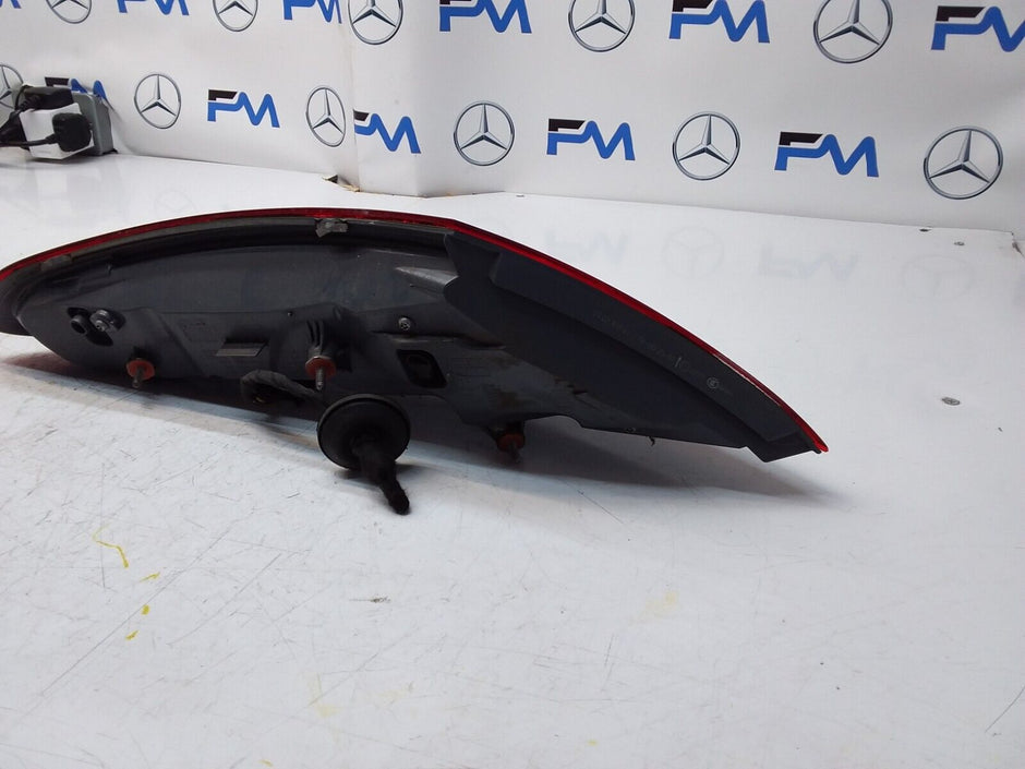 2016 MERCEDES  C CLASS W205 REAR DRIVER SIDE O/S LED LIGHT A2059066400 FMT21
