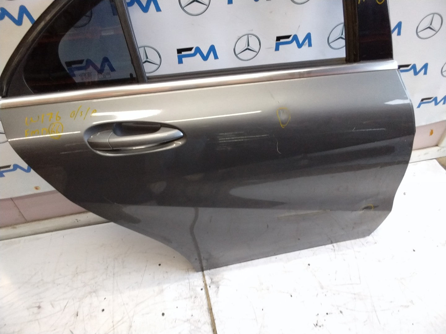 MERCEDES BENZ A-CLASS W176 DRIVER SIDE REAR DOOR O/S/R COMPLETE GREY FMD66 