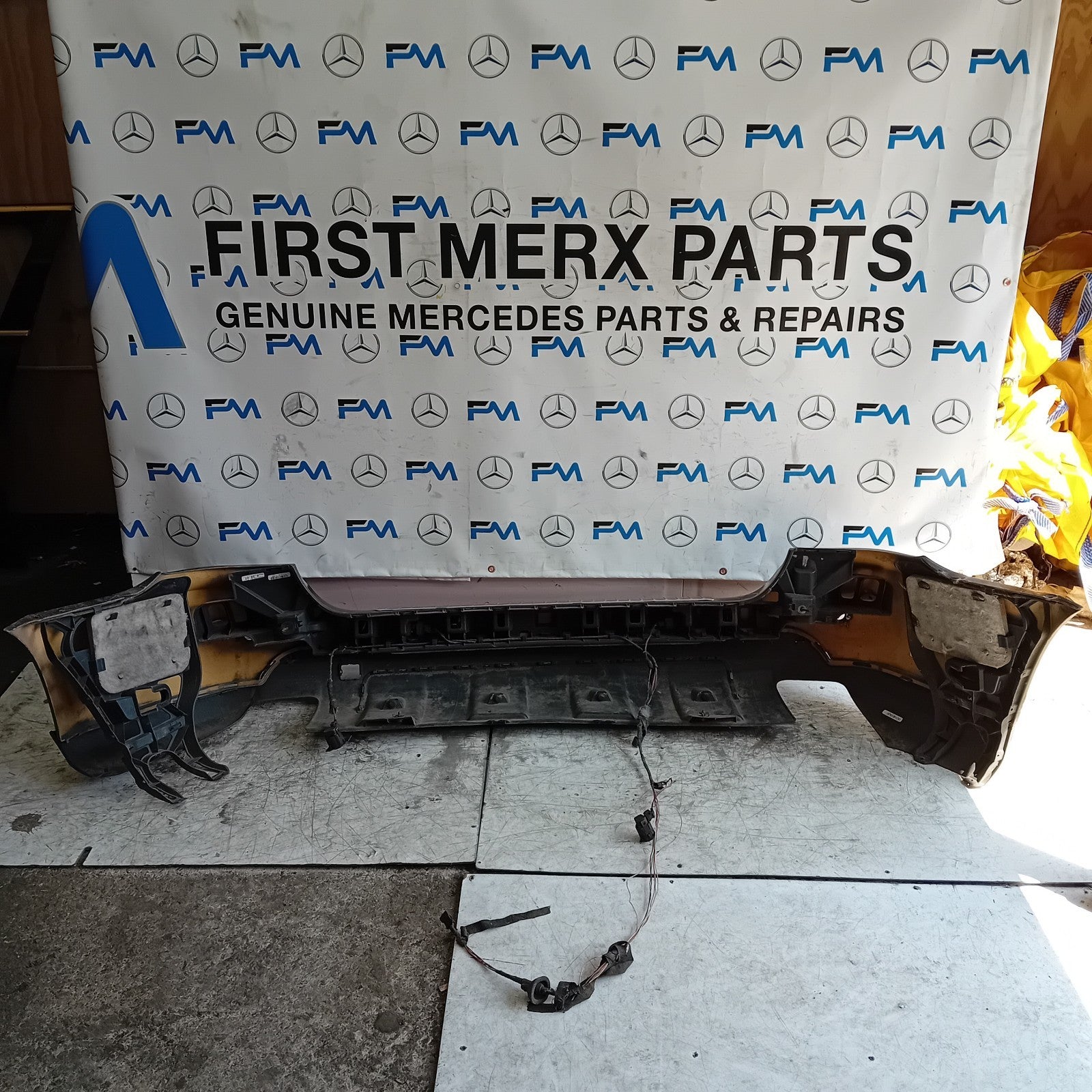 MERCEDES BENZ E-CLASS W207BCOUPE REAR BUMPER BLACK 2013  FMX148