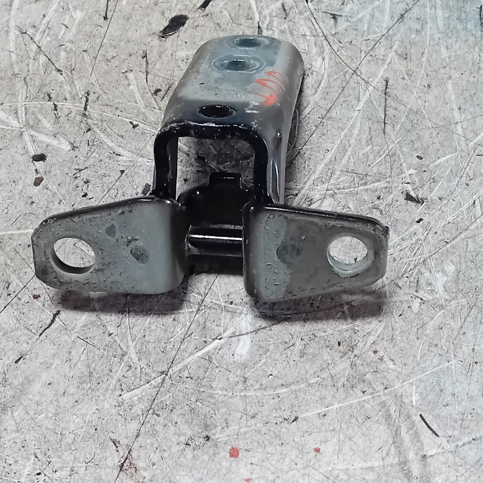MITSUBISHI OUTLANDER 2014 RIGHT FRONT DOOR LOWER HINGE A046834