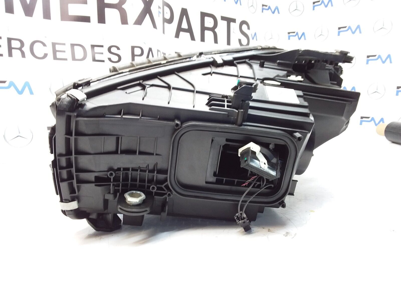 2018 MERCEDES C-CLASS W206 O/S Driver Side Front Headlight A2069066101 FMH38