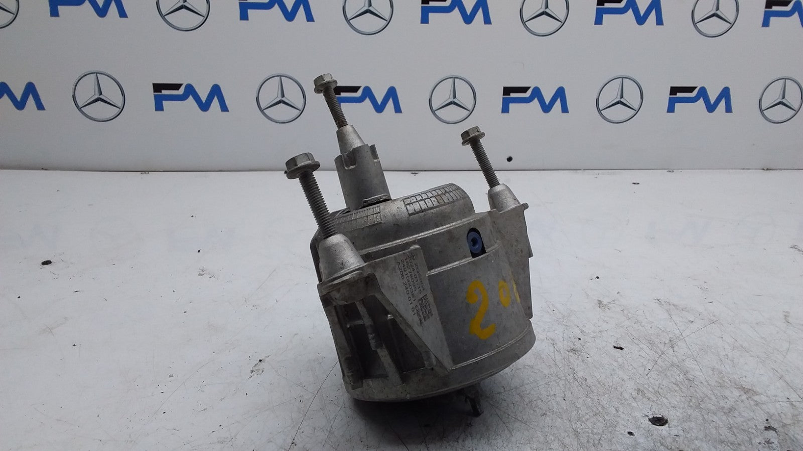 MERCEDES BENZ C-CLASS W206 ENGINE MOUNT RIGHT SIDE OS PETROL A2062400101 FMR445