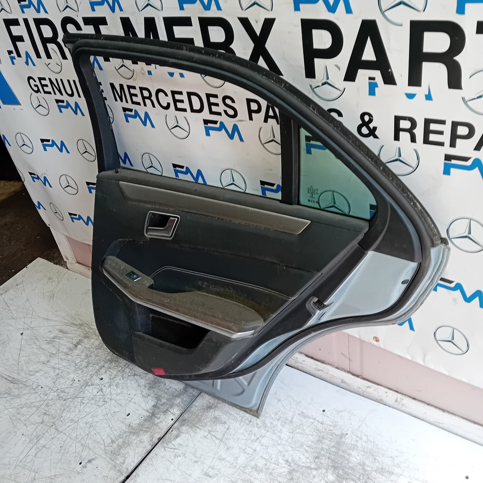 MERCEDES E-CLASS W212 SLN DRIVER REAR DOOR OSR SILVER 2014 ON COMPLETE FMD476