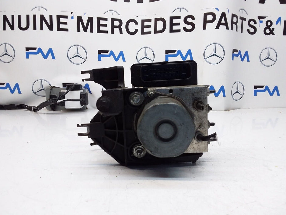 MERCEDES CLA W246 ABS PUMP MODULE CONTROL UNIT A2464300210 FM00423