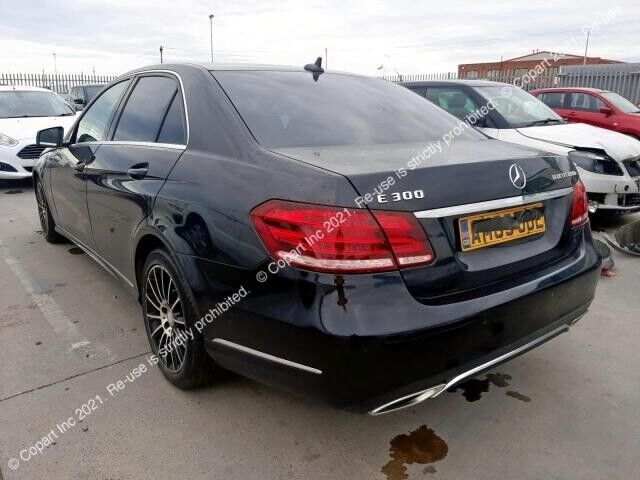 MERCEDES BENZ E-CLASS W212 /BREAKING - AIR BAGS (STEERING WHEEL , KNEE & ROOF )