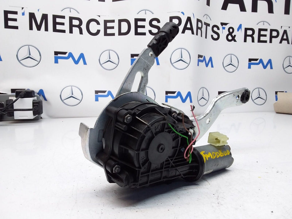 Mercedes C-CLASS W205 TAILGATE LIFT SOFT CLOSE 0390204 124 FM00600