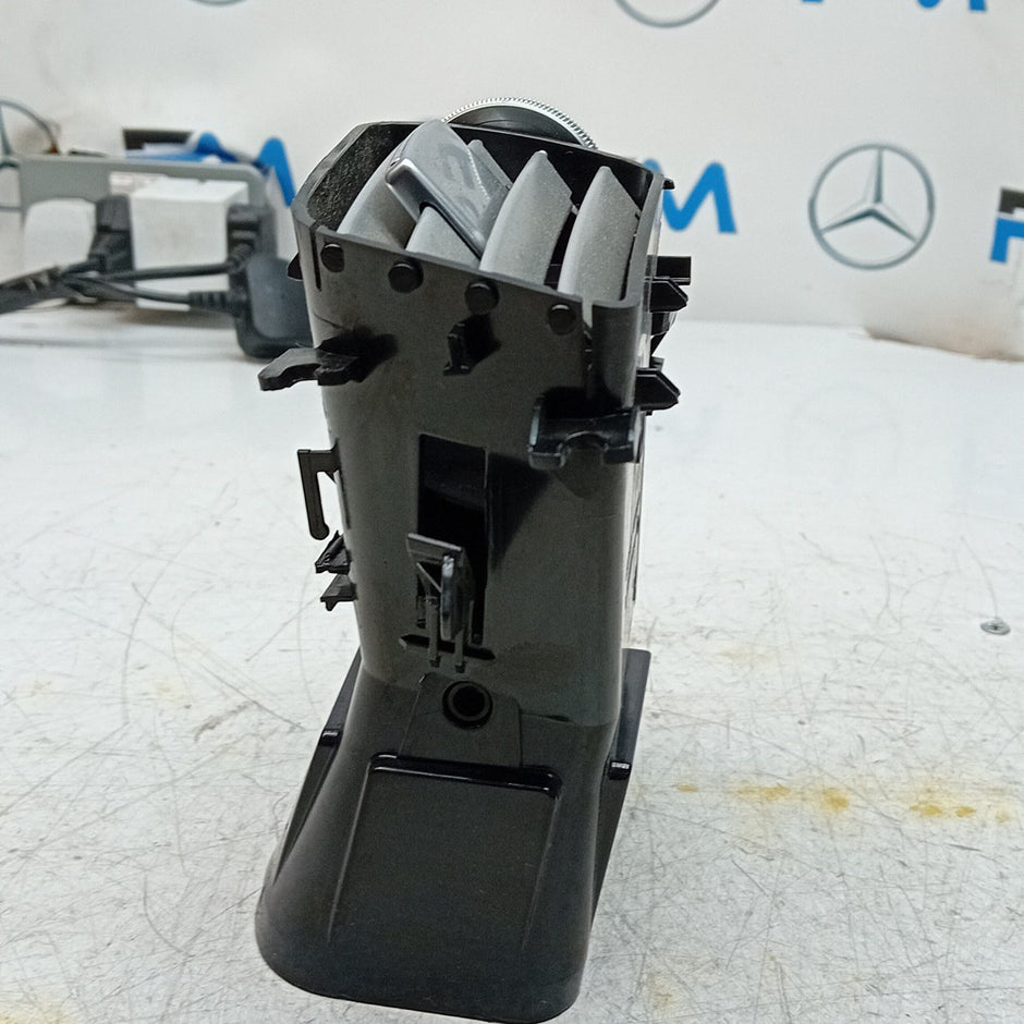 MERCEDES BENZ  E-CLASS W212 DASHBOARD  AIR VENT 2016 ON A21268303154 FM001544